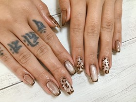 		ジェル。マグネットとヒョウ柄。