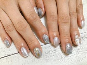 		ジェル。雪の結晶。