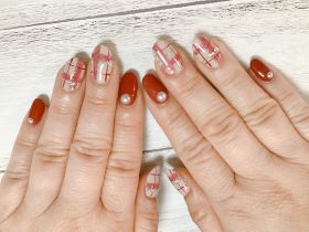 		ジェル。赤チェック。