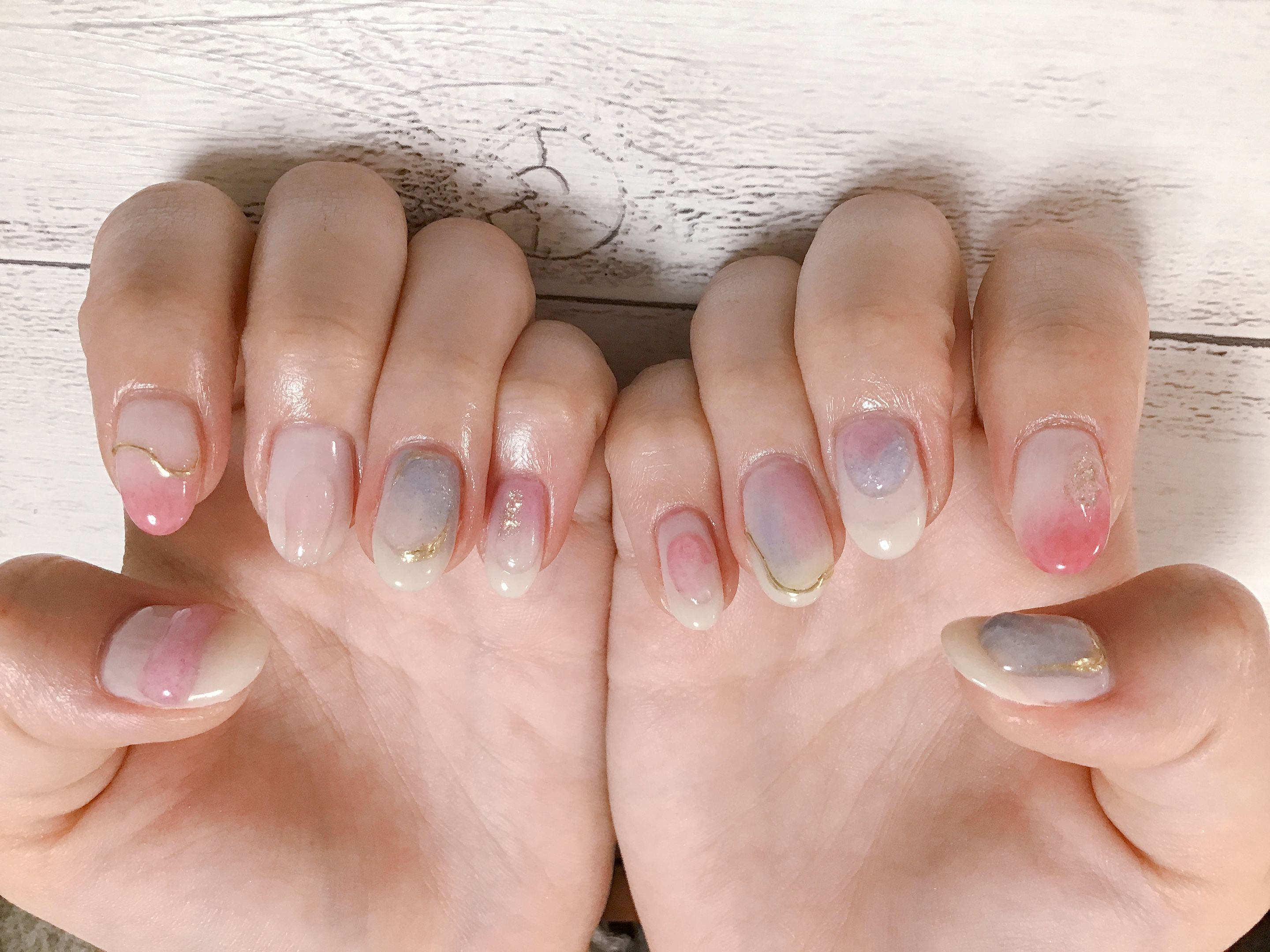 		ジェル。パステルニュアンスネイル。