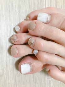 		フット。白マーブル。