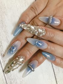 		スカルプチュア。ブルーチーク。